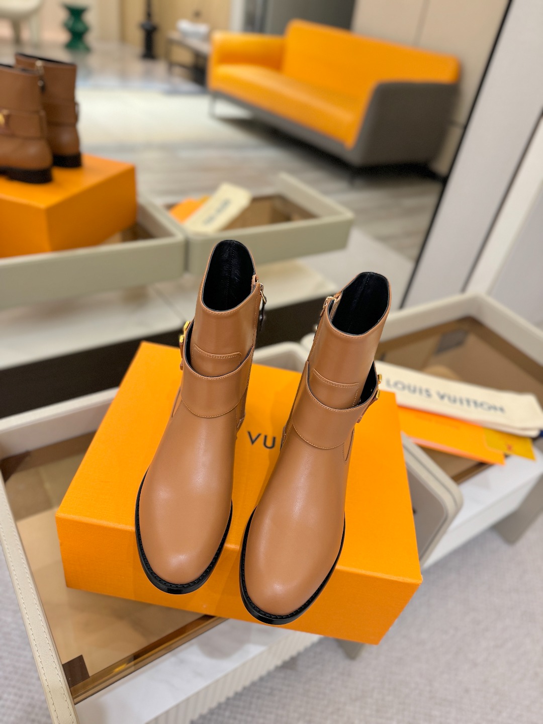 走秀主打 马丁靴 ‼️‼️顶级版本‼️‼️ 高端秋冬战靴 原版购入 一比一完美复刻 全新升级超正鞋楦版型