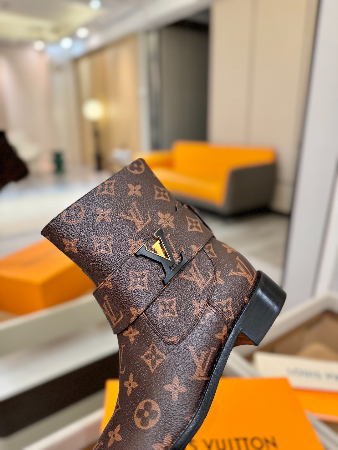 走秀主打 马丁靴 ‼️‼️顶级版本‼️‼️ 高端秋冬战靴 原版购入 一比一完美复刻 全新升级超正鞋楦版型