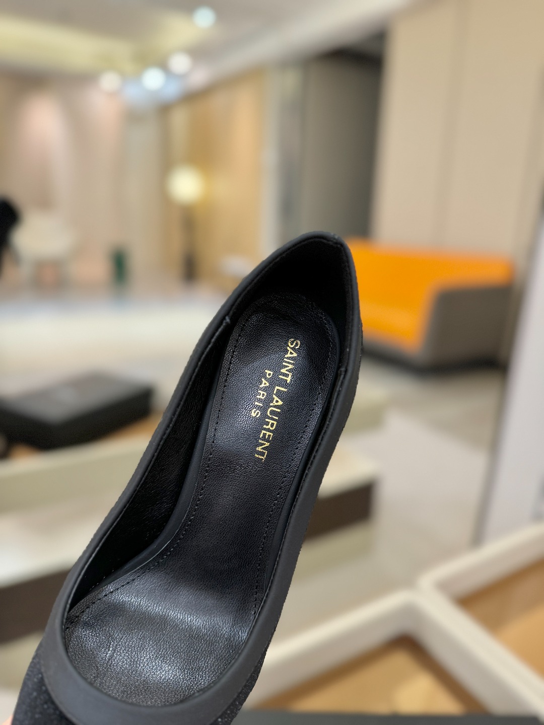 「𝗦𝗔𝗜𝗡𝗧 𝗟𝗔𝗨𝗥𝗘𝗡*」爆款来袭！！！圣罗兰高跟鞋YSL姐姐的美丽尤物高跟鞋 又是人间圣罗lan 