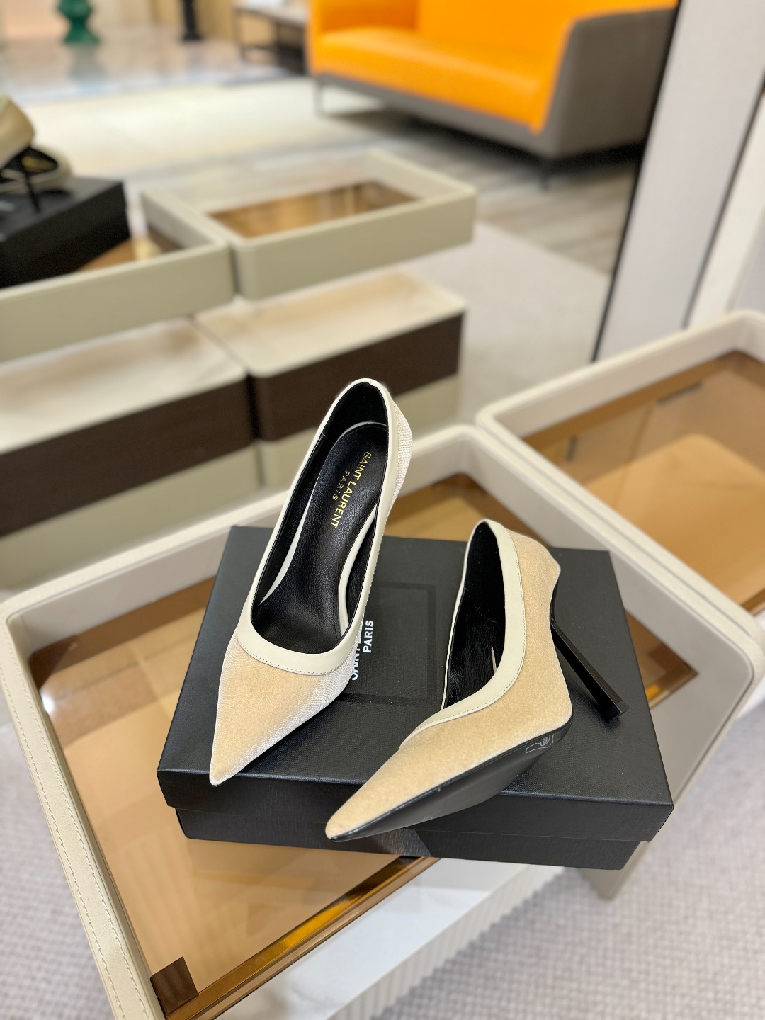 「𝗦𝗔𝗜𝗡𝗧 𝗟𝗔𝗨𝗥𝗘𝗡*」爆款来袭！！！圣罗兰高跟鞋YSL姐姐的美丽尤物高跟鞋 又是人间圣罗lan 