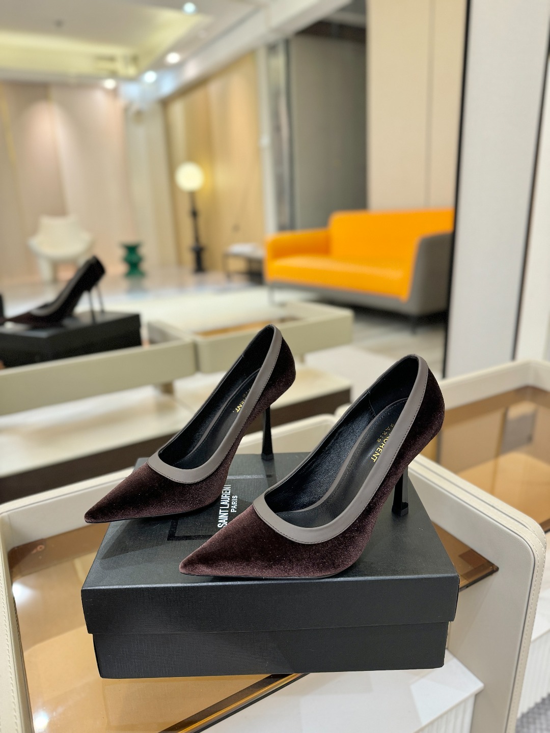 「𝗦𝗔𝗜𝗡𝗧 𝗟𝗔𝗨𝗥𝗘𝗡*」爆款来袭！！！圣罗兰高跟鞋YSL姐姐的美丽尤物高跟鞋 又是人间圣罗lan 
