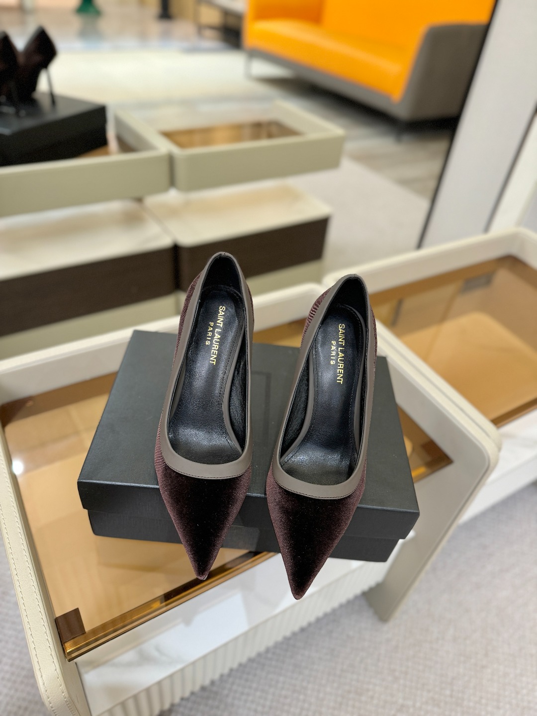 「𝗦𝗔𝗜𝗡𝗧 𝗟𝗔𝗨𝗥𝗘𝗡*」爆款来袭！！！圣罗兰高跟鞋YSL姐姐的美丽尤物高跟鞋 又是人间圣罗lan 