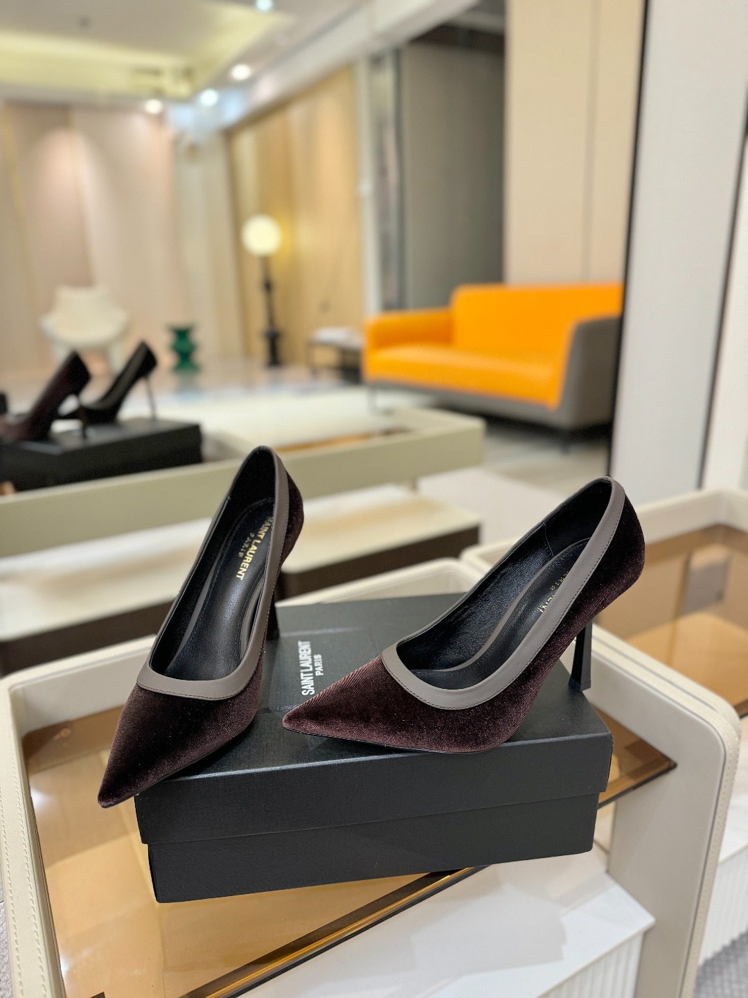 「𝗦𝗔𝗜𝗡𝗧 𝗟𝗔𝗨𝗥𝗘𝗡*」爆款来袭！！！圣罗兰高跟鞋YSL姐姐的美丽尤物高跟鞋 又是人间圣罗lan 