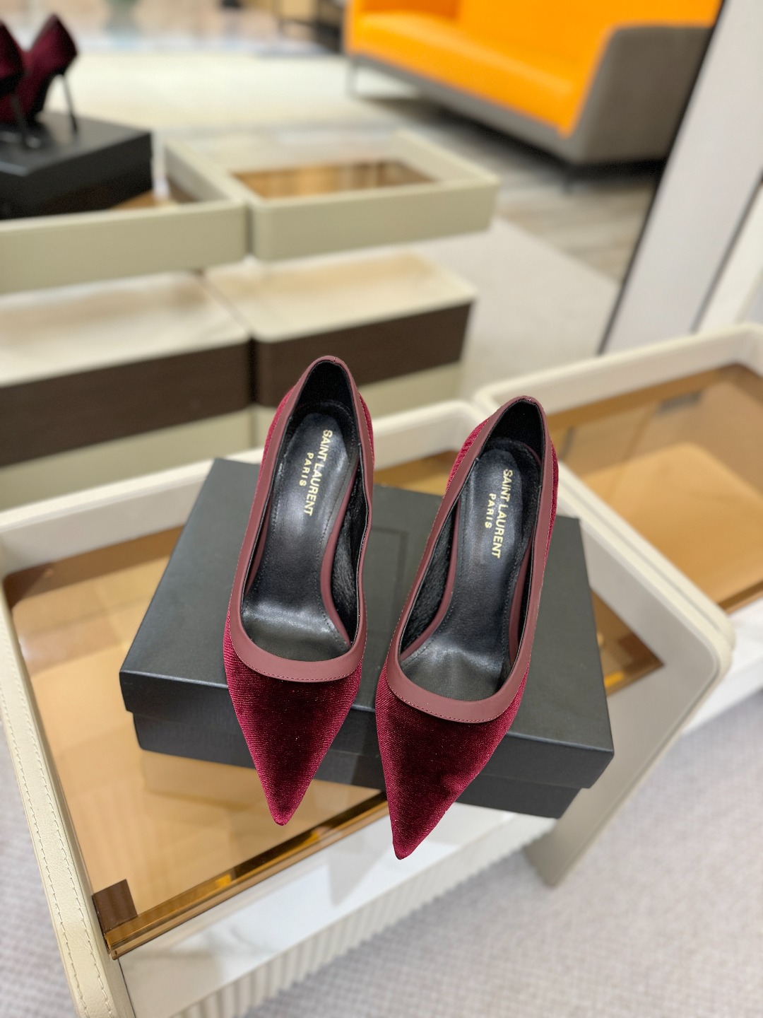 「𝗦𝗔𝗜𝗡𝗧 𝗟𝗔𝗨𝗥𝗘𝗡*」爆款来袭！！！圣罗兰高跟鞋YSL姐姐的美丽尤物高跟鞋 又是人间圣罗lan 