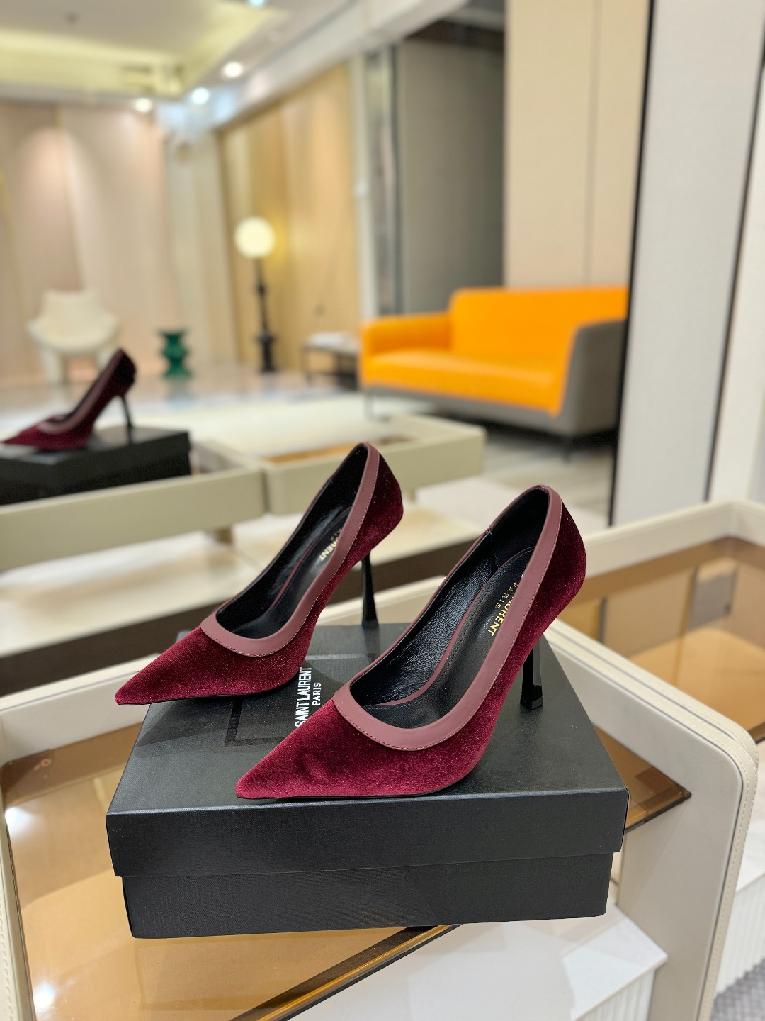 「𝗦𝗔𝗜𝗡𝗧 𝗟𝗔𝗨𝗥𝗘𝗡*」爆款来袭！！！圣罗兰高跟鞋YSL姐姐的美丽尤物高跟鞋 又是人间圣罗lan 