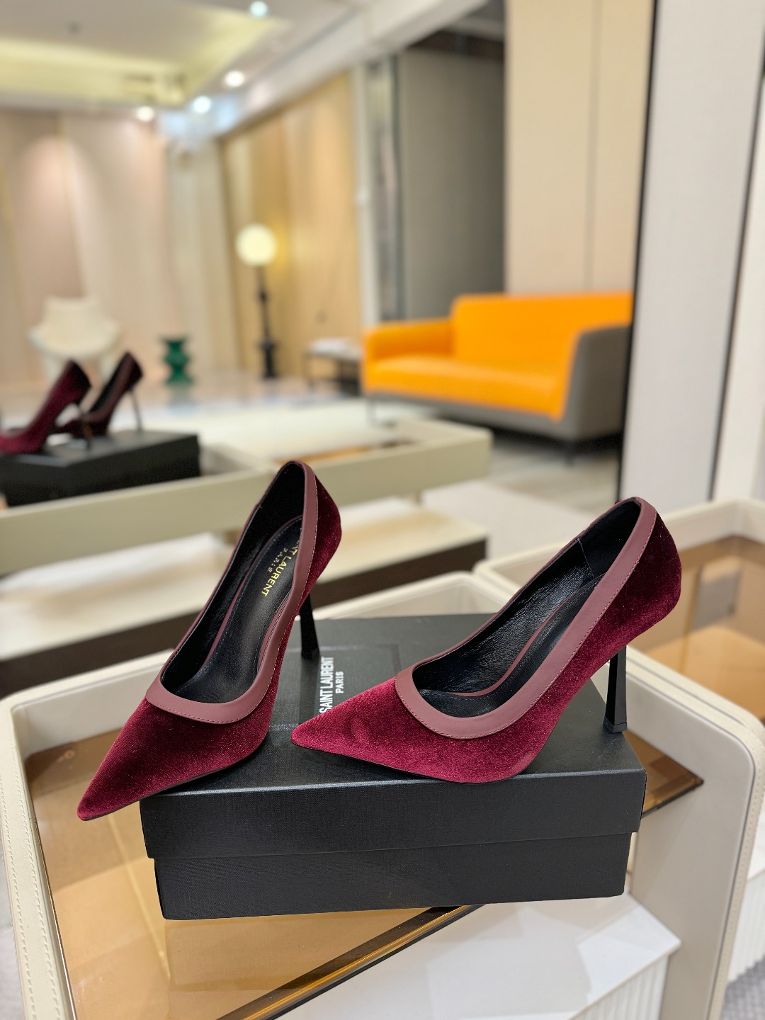 「𝗦𝗔𝗜𝗡𝗧 𝗟𝗔𝗨𝗥𝗘𝗡*」爆款来袭！！！圣罗兰高跟鞋YSL姐姐的美丽尤物高跟鞋 又是人间圣罗lan 
