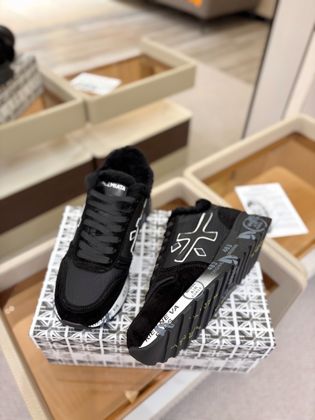 普瑞米亚达 Premiata Lander Trainers 兰诺系列米字低帮复古百搭 休闲训练运动鞋p