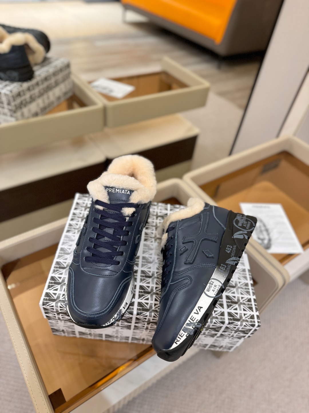 毛里 普瑞米亚达 Premiata Lander Trainers 兰诺系列米字低帮复古百搭 休闲训练运