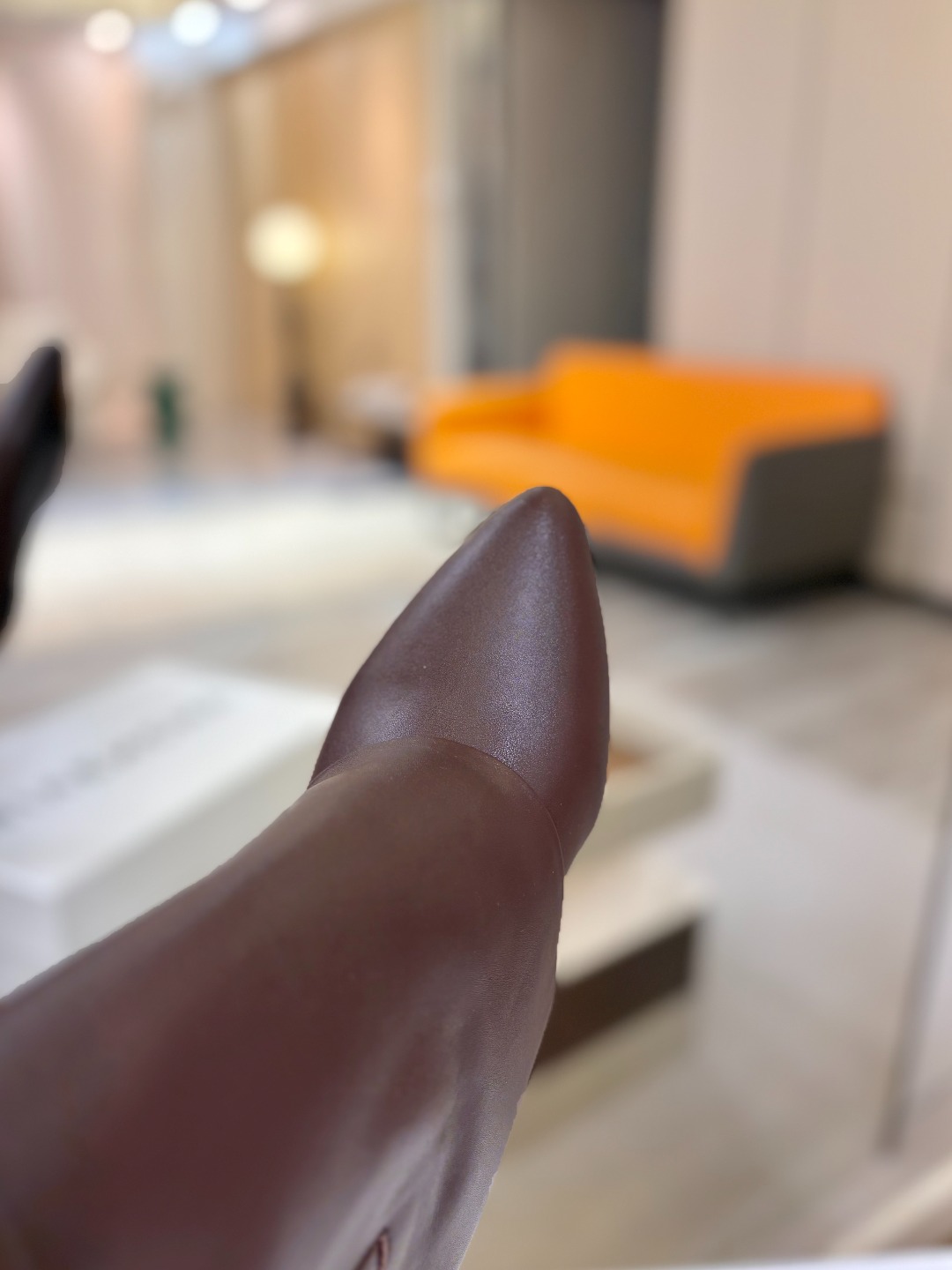 专柜正品级定制版本GIVENCHY/𝐒𝐒 𝐧𝐞𝐰 新款高跟短靴，市面最高版本纪梵希 锁扣 风靡整个时尚圈