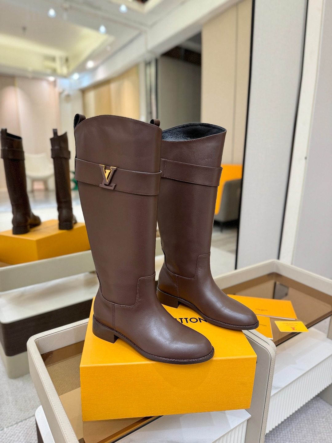 L✔️驴家秋冬 金属扣装饰骑士靴 真皮底 真皮沿条 成皮包跟 驴牌 巴黎 代购款独家新款顶级版本质量超级