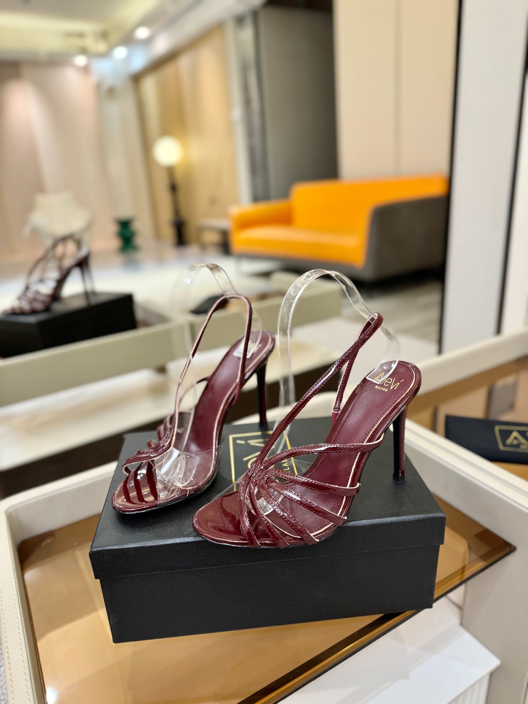 Alevi Mlano 阿列维·姆拉诺 𝘼𝙡𝙚𝙫𝙞 𝙈𝙡𝙖𝙣𝙤 Alevi Milano Alessan