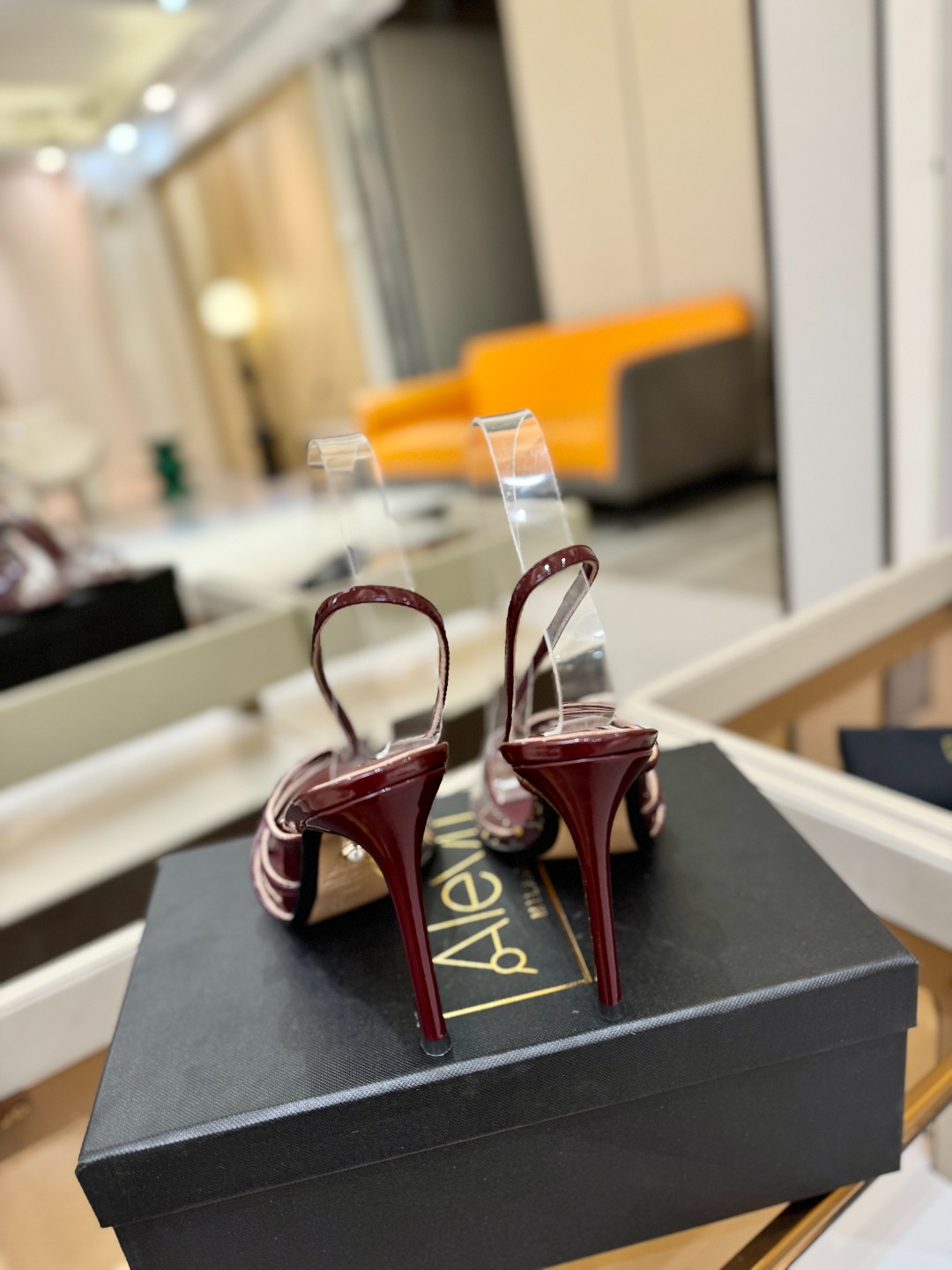 Alevi Mlano 阿列维·姆拉诺 𝘼𝙡𝙚𝙫𝙞 𝙈𝙡𝙖𝙣𝙤 Alevi Milano Alessan