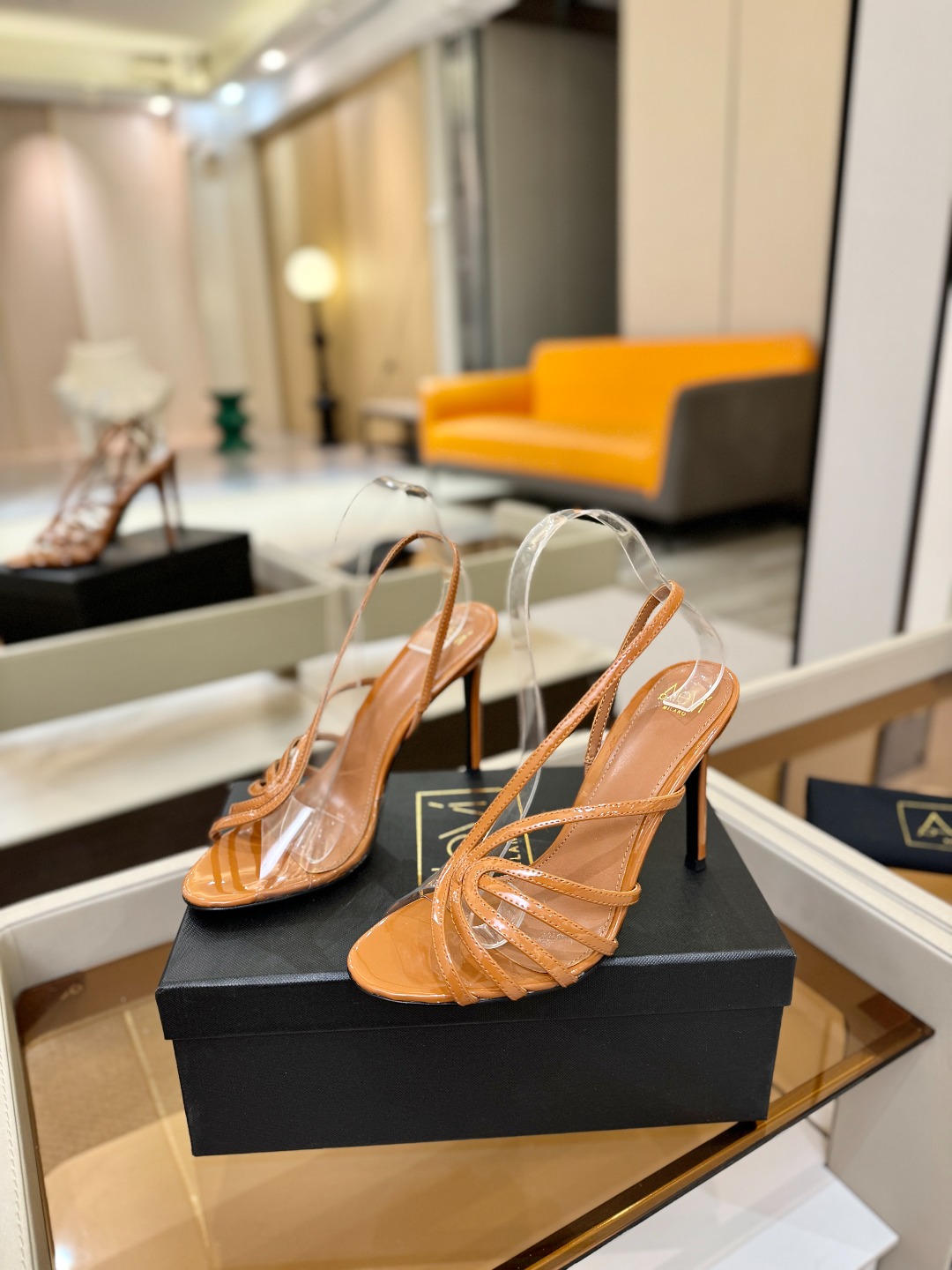 Alevi Mlano 阿列维·姆拉诺 𝘼𝙡𝙚𝙫𝙞 𝙈𝙡𝙖𝙣𝙤 Alevi Milano Alessan