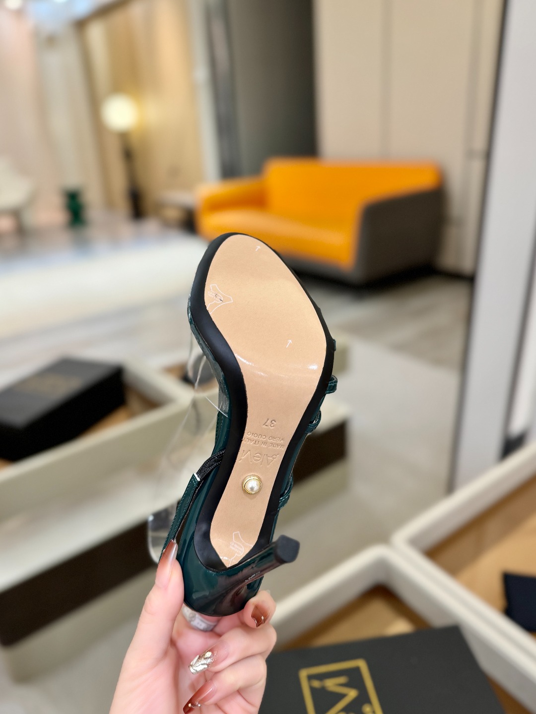 Alevi Mlano 阿列维·姆拉诺 𝘼𝙡𝙚𝙫𝙞 𝙈𝙡𝙖𝙣𝙤 Alevi Milano Alessan