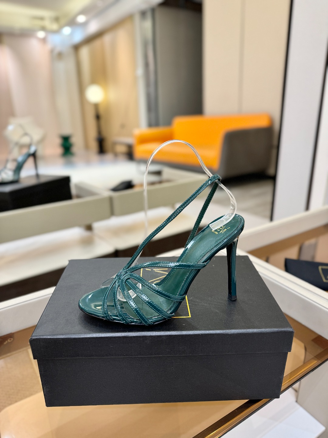 Alevi Mlano 阿列维·姆拉诺 𝘼𝙡𝙚𝙫𝙞 𝙈𝙡𝙖𝙣𝙤 Alevi Milano Alessan