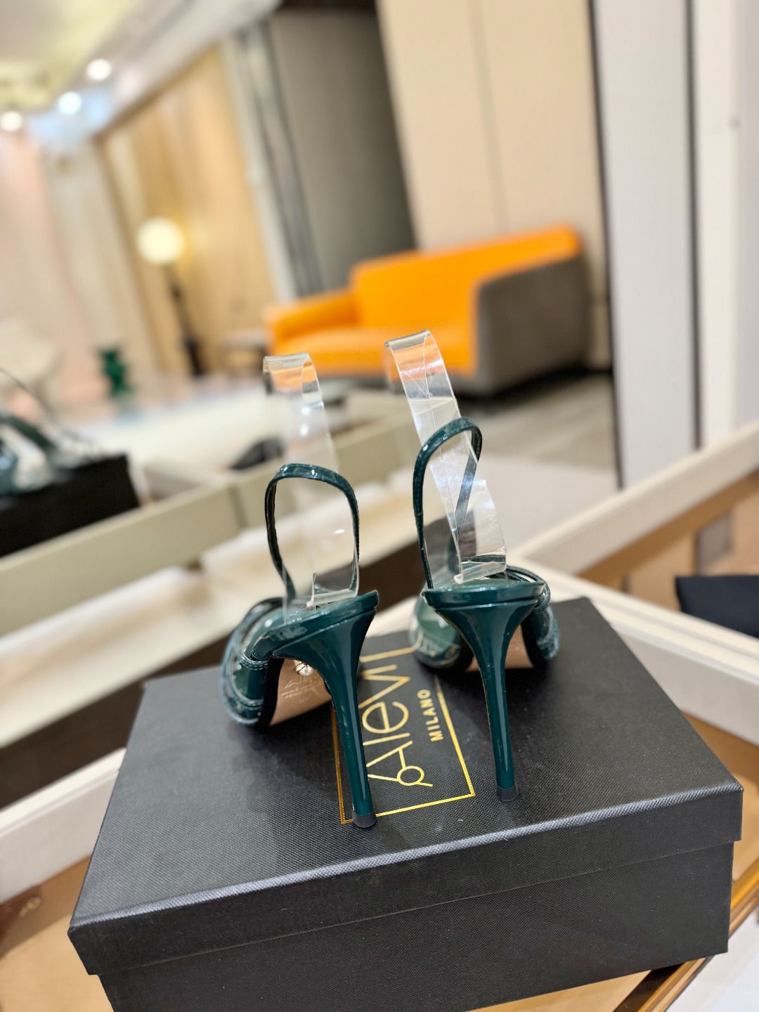 Alevi Mlano 阿列维·姆拉诺 𝘼𝙡𝙚𝙫𝙞 𝙈𝙡𝙖𝙣𝙤 Alevi Milano Alessan