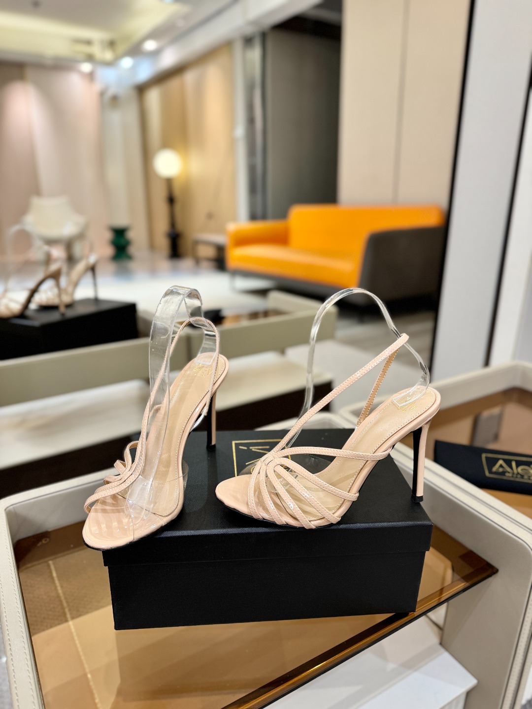 Alevi Mlano 阿列维·姆拉诺 𝘼𝙡𝙚𝙫𝙞 𝙈𝙡𝙖𝙣𝙤 Alevi Milano Alessan