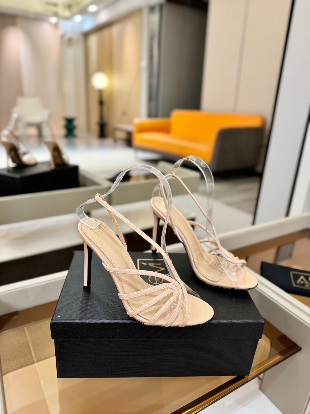 Alevi Mlano 阿列维·姆拉诺 𝘼𝙡𝙚𝙫𝙞 𝙈𝙡𝙖𝙣𝙤 Alevi Milano Alessan