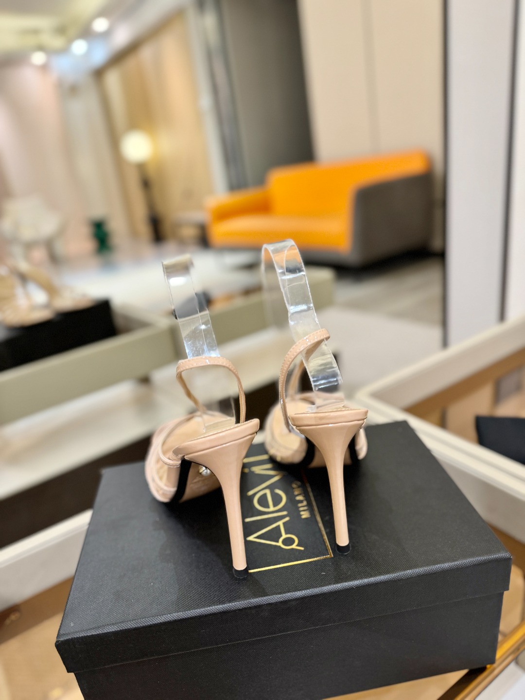 Alevi Mlano 阿列维·姆拉诺 𝘼𝙡𝙚𝙫𝙞 𝙈𝙡𝙖𝙣𝙤 Alevi Milano Alessan