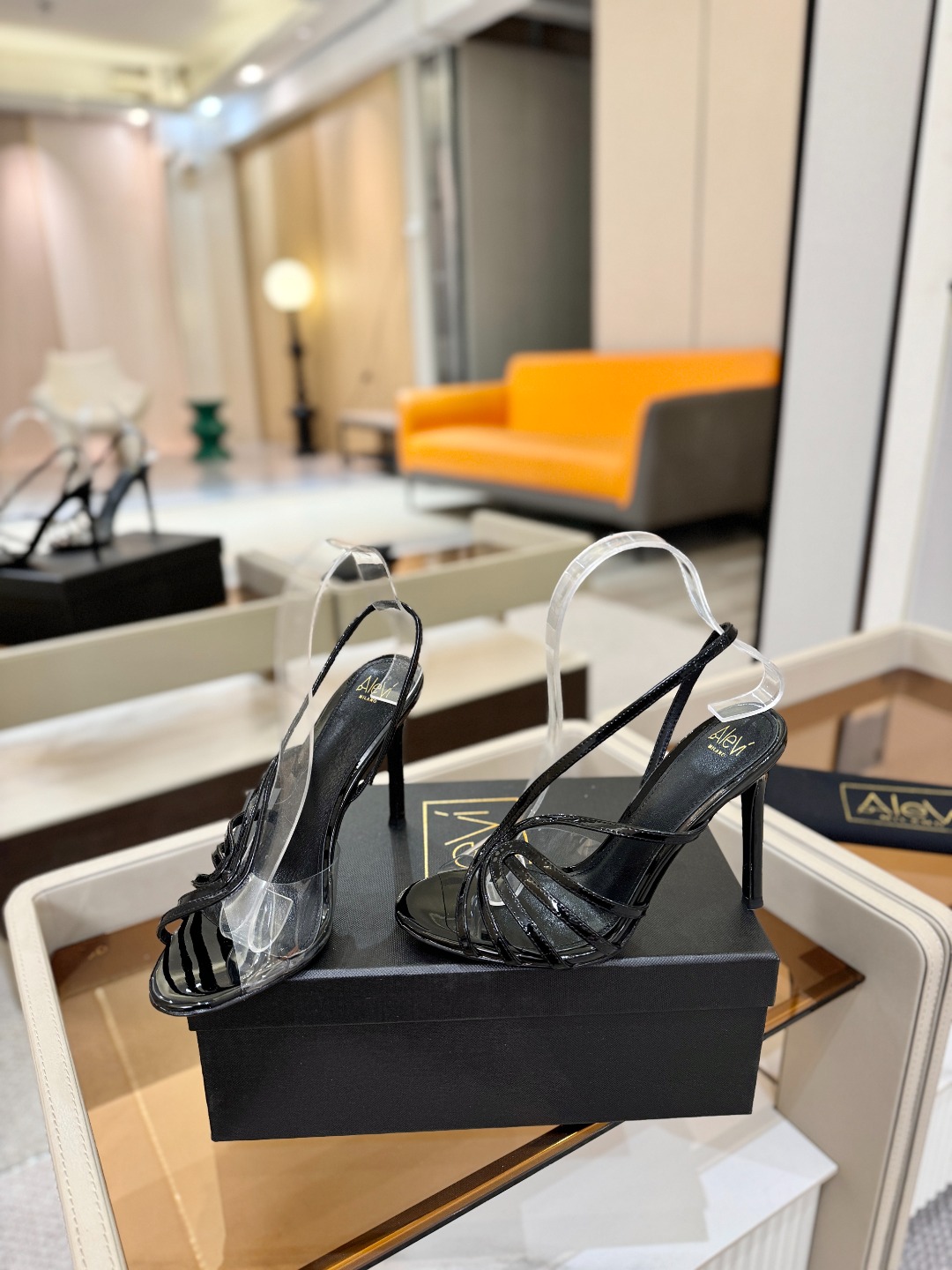 Alevi Mlano 阿列维·姆拉诺 𝘼𝙡𝙚𝙫𝙞 𝙈𝙡𝙖𝙣𝙤 Alevi Milano Alessan