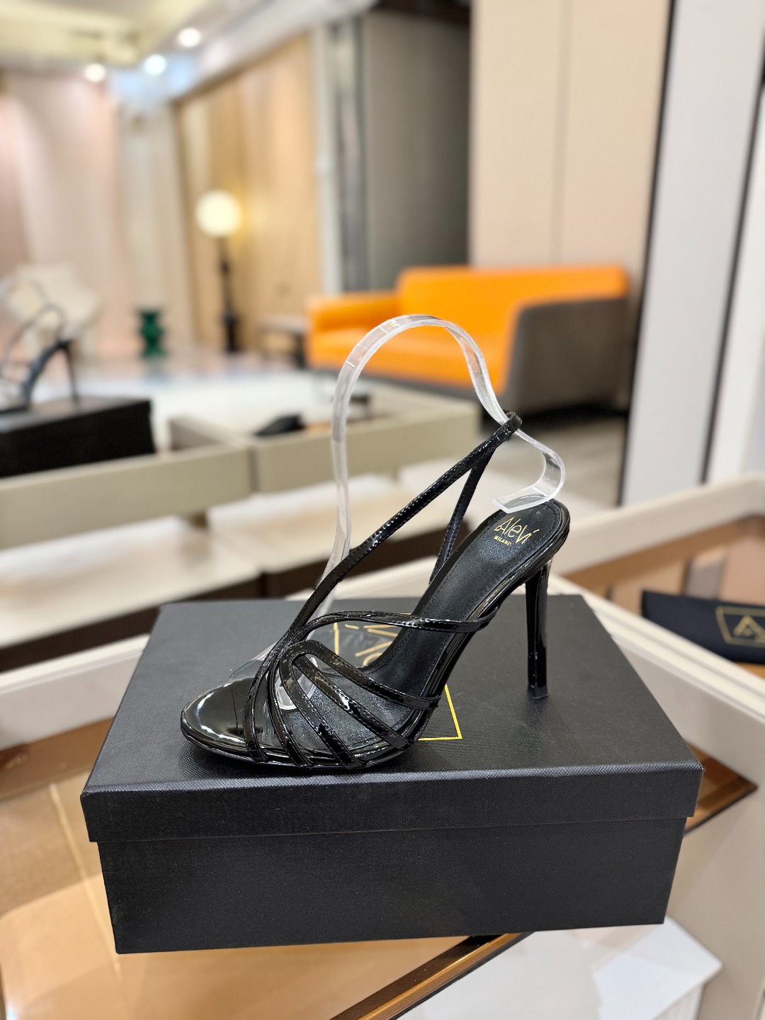 Alevi Mlano 阿列维·姆拉诺 𝘼𝙡𝙚𝙫𝙞 𝙈𝙡𝙖𝙣𝙤 Alevi Milano Alessan