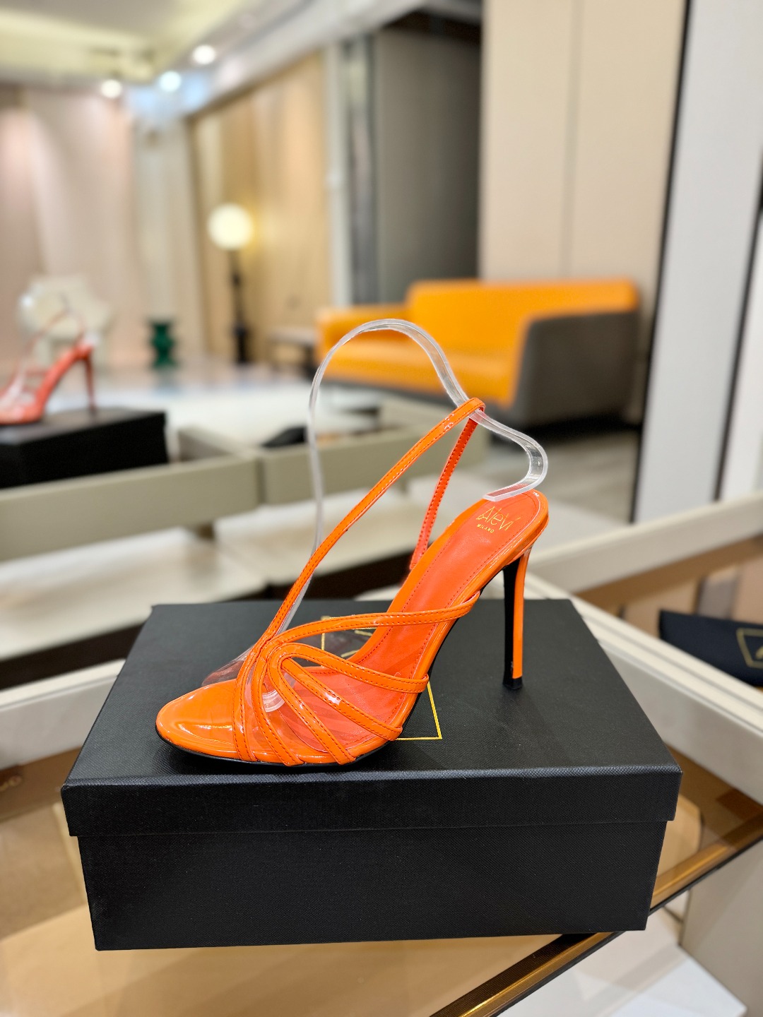 Alevi Mlano 阿列维·姆拉诺 𝘼𝙡𝙚𝙫𝙞 𝙈𝙡𝙖𝙣𝙤 Alevi Milano Alessan