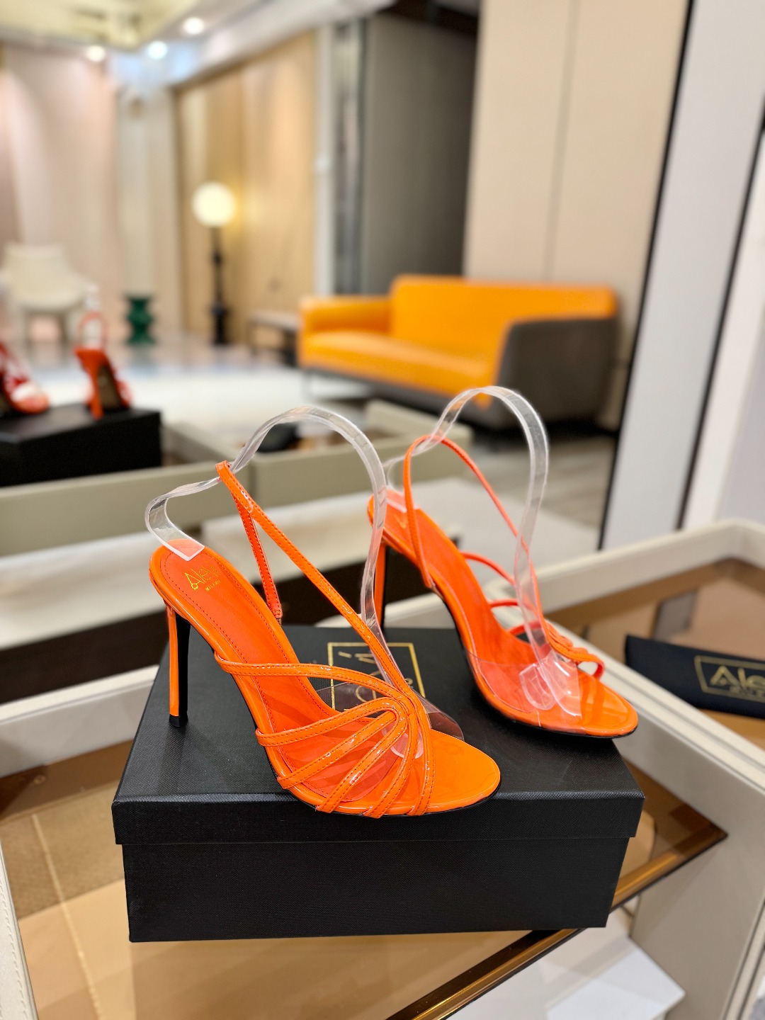 Alevi Mlano 阿列维·姆拉诺 𝘼𝙡𝙚𝙫𝙞 𝙈𝙡𝙖𝙣𝙤 Alevi Milano Alessan