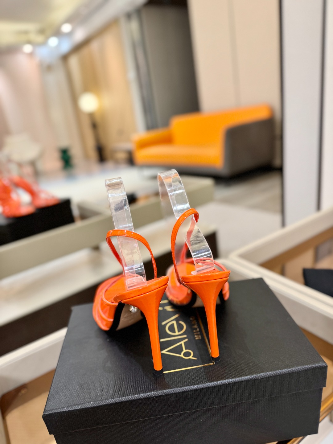 Alevi Mlano 阿列维·姆拉诺 𝘼𝙡𝙚𝙫𝙞 𝙈𝙡𝙖𝙣𝙤 Alevi Milano Alessan