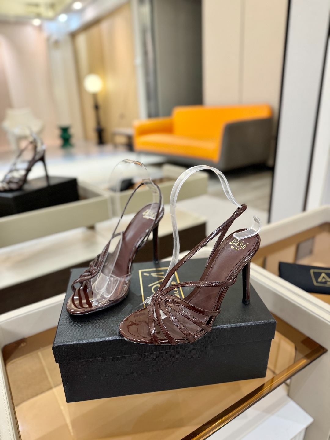 Alevi Mlano 阿列维·姆拉诺 𝘼𝙡𝙚𝙫𝙞 𝙈𝙡𝙖𝙣𝙤 Alevi Milano Alessan