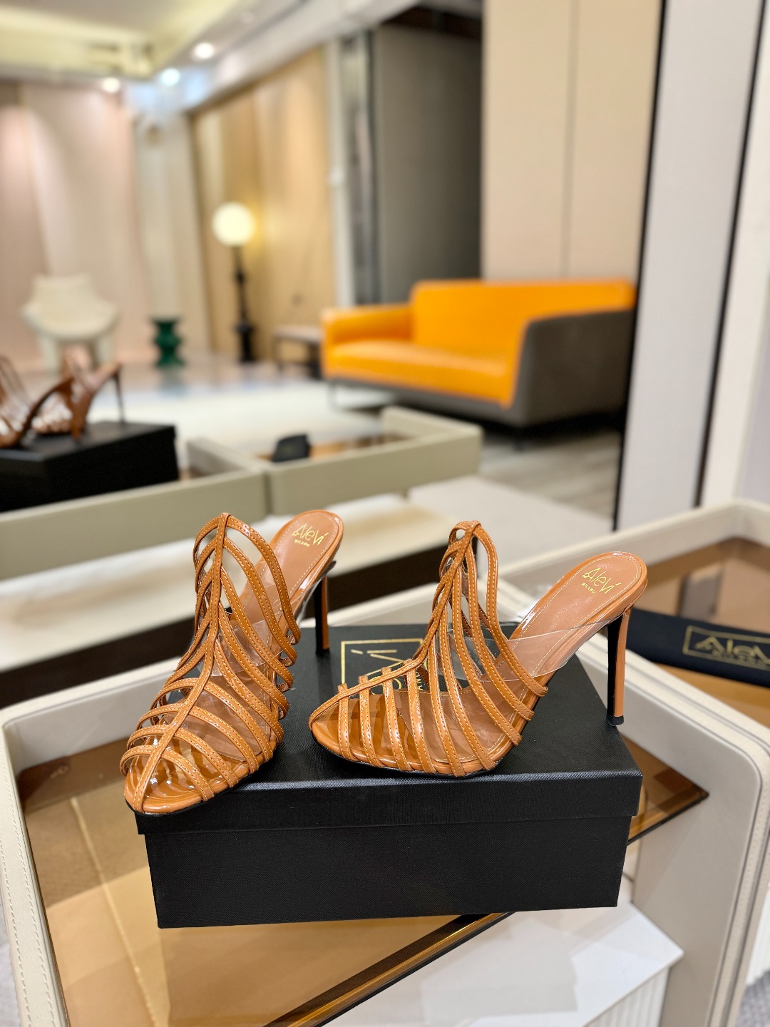 Alevi Mlano 阿列维·姆拉诺 𝘼𝙡𝙚𝙫𝙞 𝙈𝙡𝙖𝙣𝙤 Alevi Milano Alessan