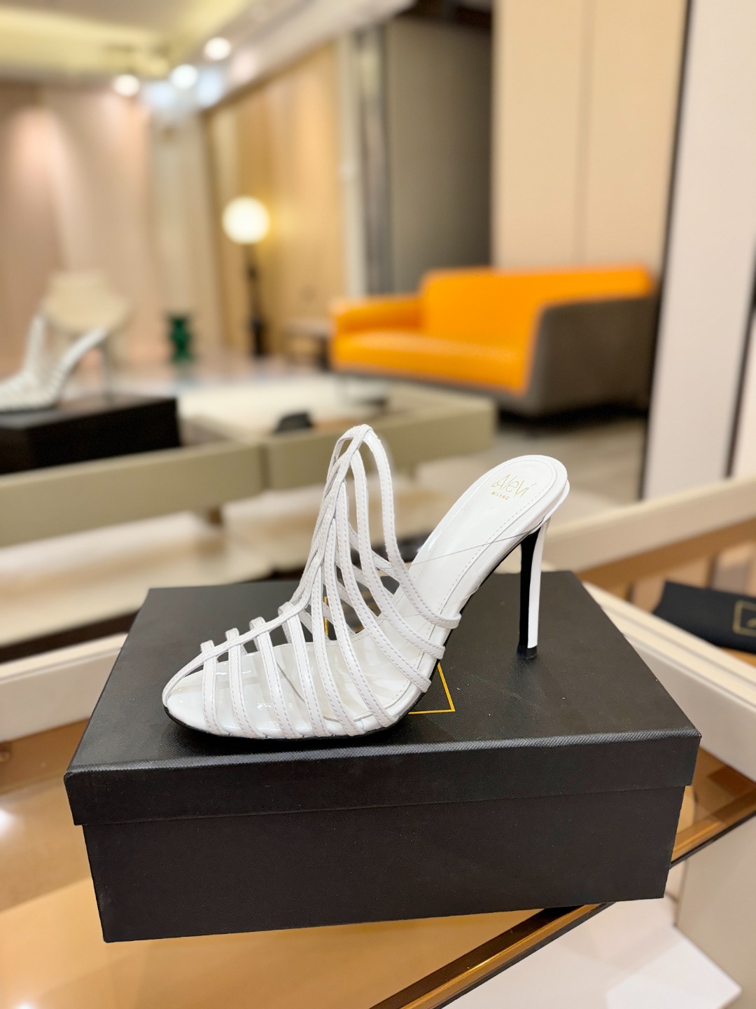 Alevi Mlano 阿列维·姆拉诺 𝘼𝙡𝙚𝙫𝙞 𝙈𝙡𝙖𝙣𝙤 Alevi Milano Alessan