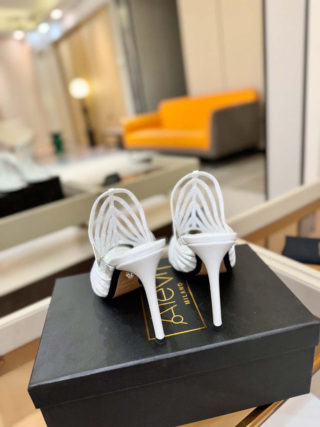 Alevi Mlano 阿列维·姆拉诺 𝘼𝙡𝙚𝙫𝙞 𝙈𝙡𝙖𝙣𝙤 Alevi Milano Alessan