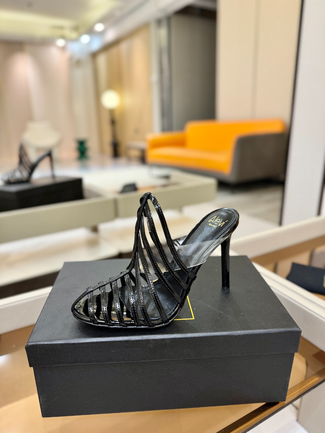 Alevi Mlano 阿列维·姆拉诺 𝘼𝙡𝙚𝙫𝙞 𝙈𝙡𝙖𝙣𝙤 Alevi Milano Alessan