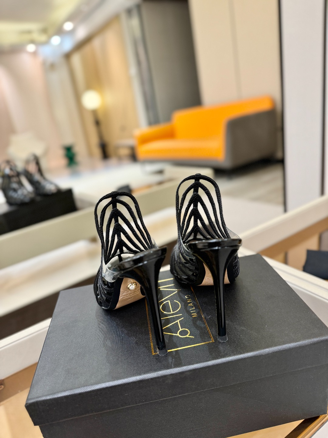 Alevi Mlano 阿列维·姆拉诺 𝘼𝙡𝙚𝙫𝙞 𝙈𝙡𝙖𝙣𝙤 Alevi Milano Alessan