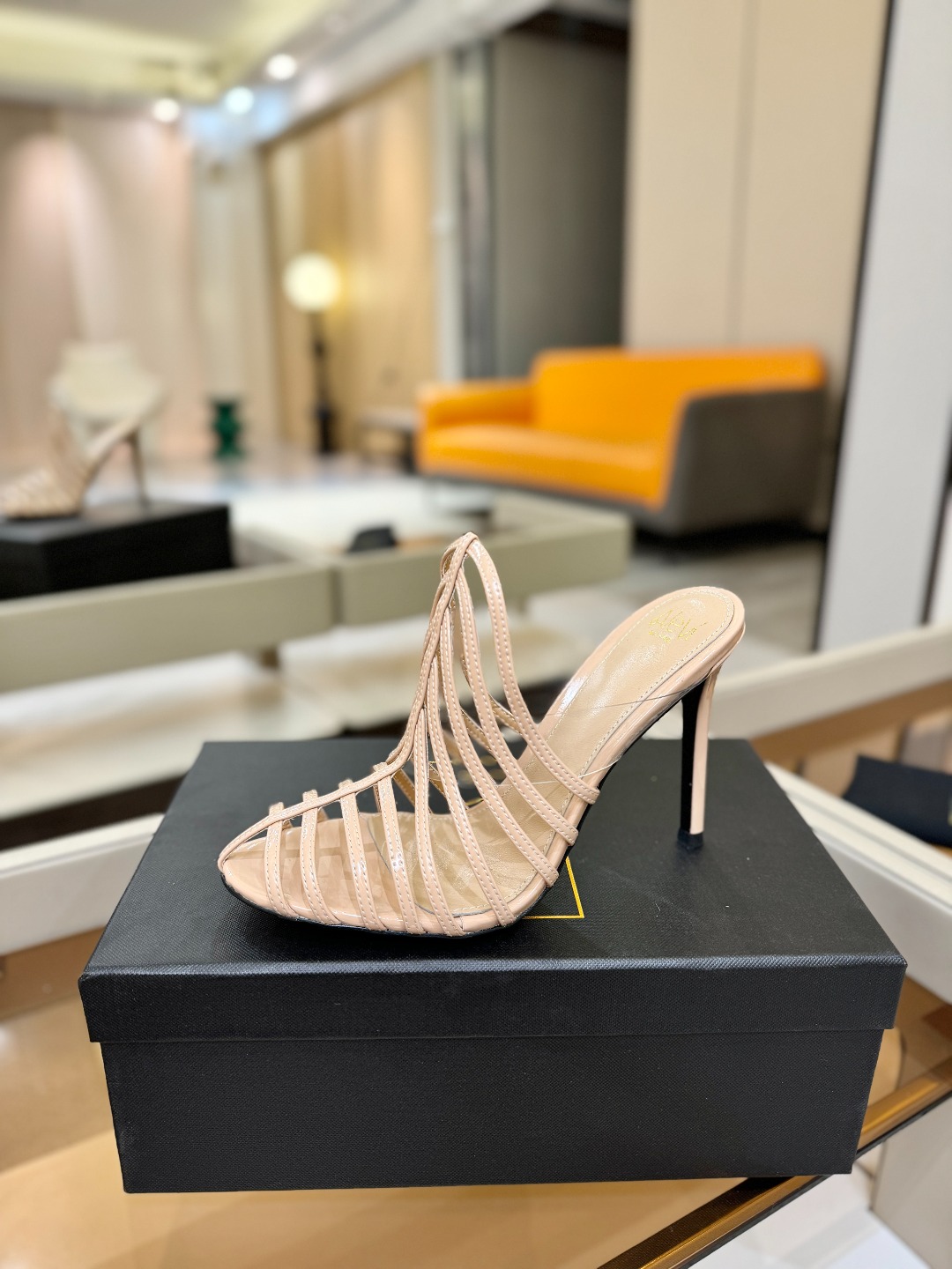 Alevi Mlano 阿列维·姆拉诺 𝘼𝙡𝙚𝙫𝙞 𝙈𝙡𝙖𝙣𝙤 Alevi Milano Alessan