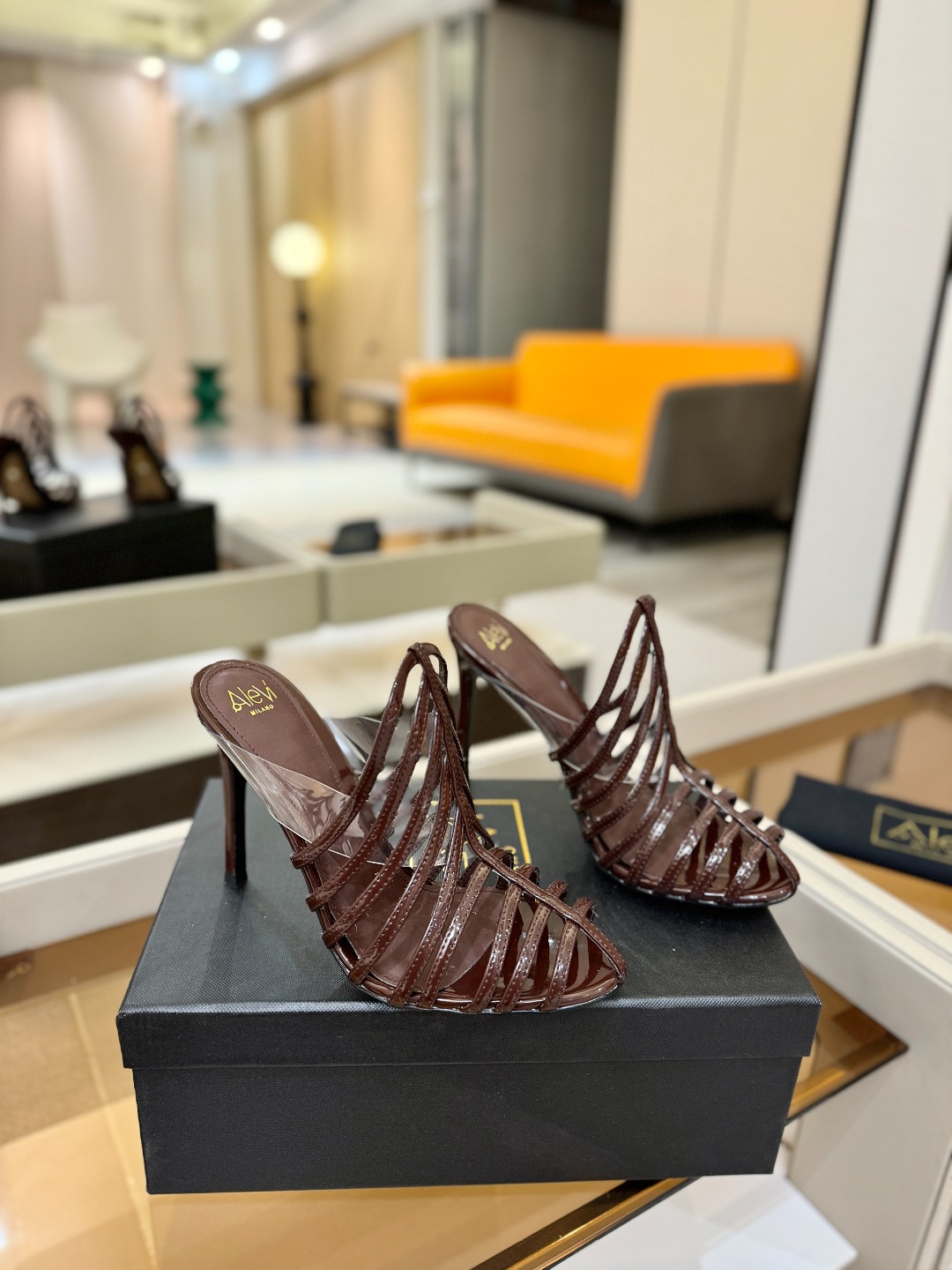 Alevi Mlano 阿列维·姆拉诺 𝘼𝙡𝙚𝙫𝙞 𝙈𝙡𝙖𝙣𝙤 Alevi Milano Alessan