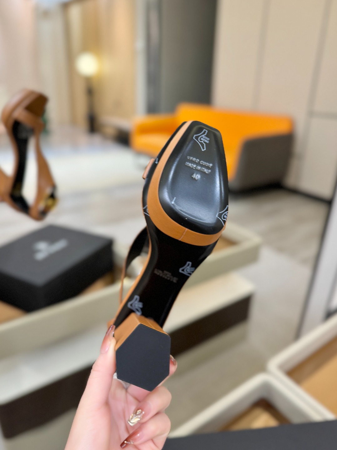 巴尔曼 走秀恨天高水台凉鞋。ʚ😊ɞ 品牌巴尔曼𝘽𝙖𝙡𝙢𝙖𝙞𝙣由法国时装设计师𝙥𝙞𝙚𝙧𝙧𝙚 𝘽𝙖𝙡𝙢𝙖𝙞𝙣