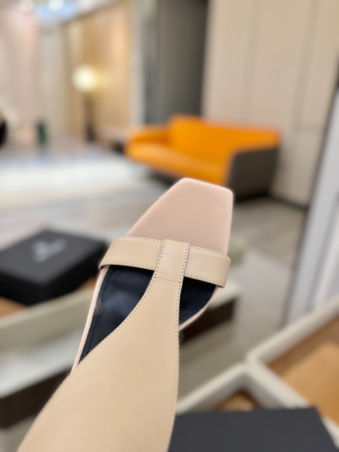 巴尔曼 走秀恨天高水台凉鞋。ʚ😊ɞ 品牌巴尔曼𝘽𝙖𝙡𝙢𝙖𝙞𝙣由法国时装设计师𝙥𝙞𝙚𝙧𝙧𝙚 𝘽𝙖𝙡𝙢𝙖𝙞𝙣