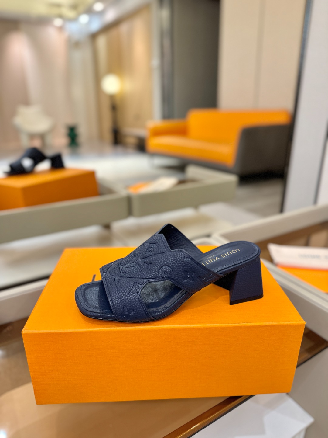 _dMQ9shQhiK1j2VowSRkMnXE-Qk9r0v0WopklmZg