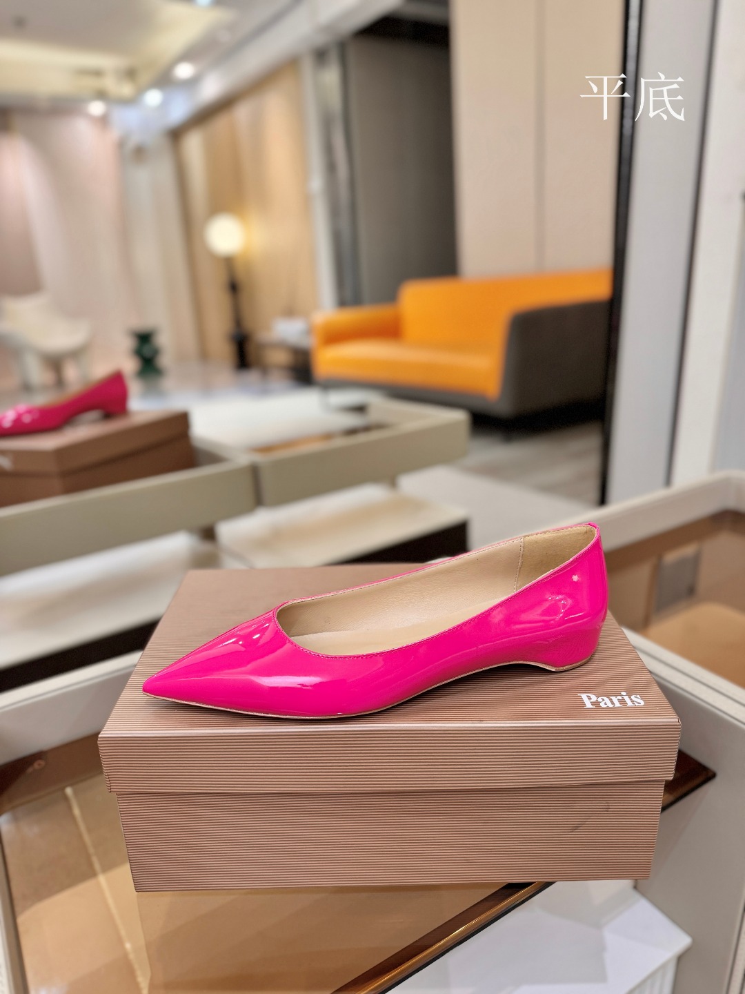 漆皮 单鞋（经典款）质感立体穿出时尚芭莎的气质优质皮里更加柔软透气，无敌瘦腿，穿上立马拉升腿的长度～涵深