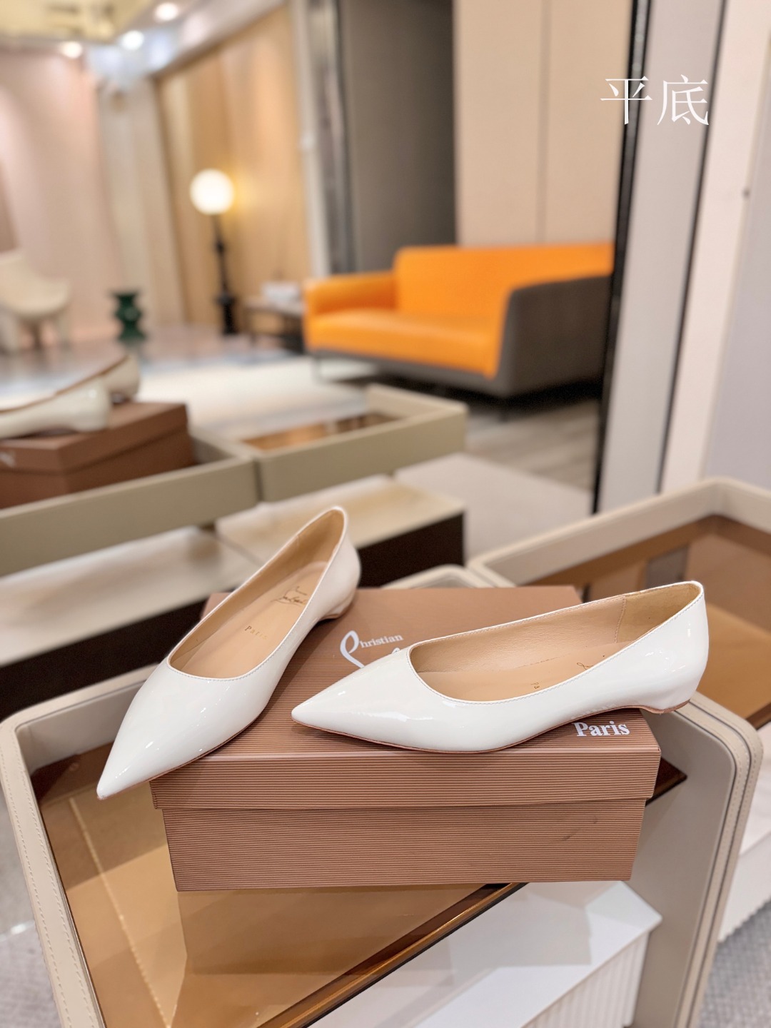 漆皮 单鞋（经典款）质感立体穿出时尚芭莎的气质优质皮里更加柔软透气，无敌瘦腿，穿上立马拉升腿的长度～涵深