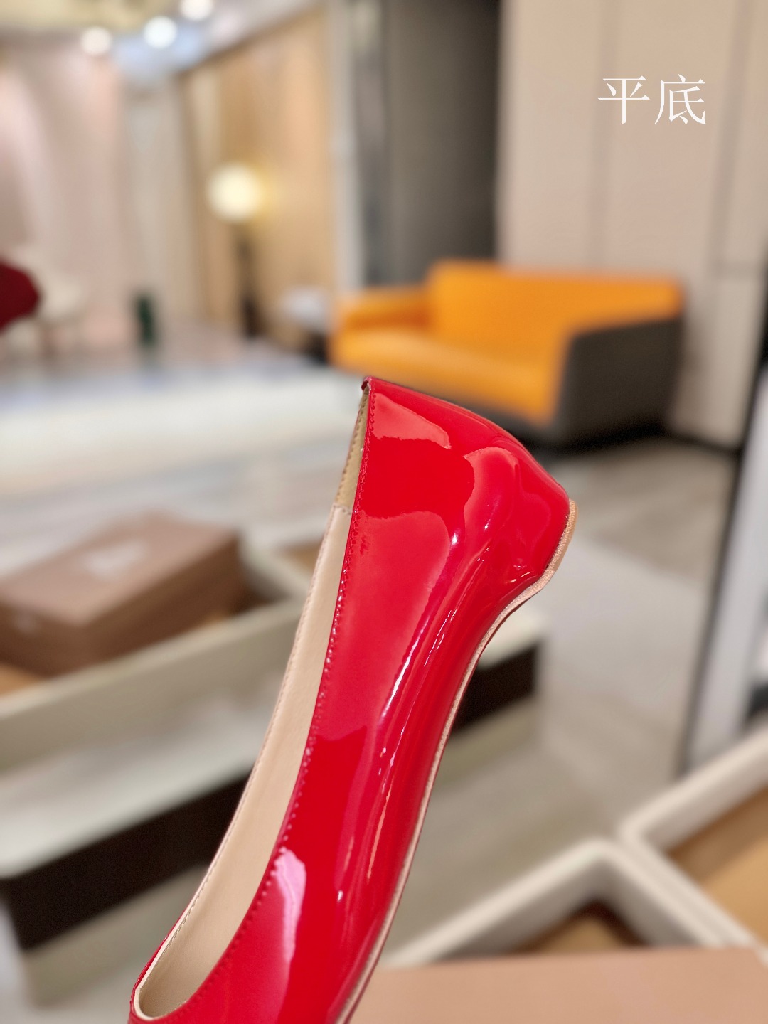 漆皮 单鞋（经典款）质感立体穿出时尚芭莎的气质优质皮里更加柔软透气，无敌瘦腿，穿上立马拉升腿的长度～涵深