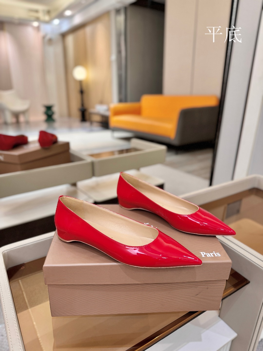 漆皮 单鞋（经典款）质感立体穿出时尚芭莎的气质优质皮里更加柔软透气，无敌瘦腿，穿上立马拉升腿的长度～涵深