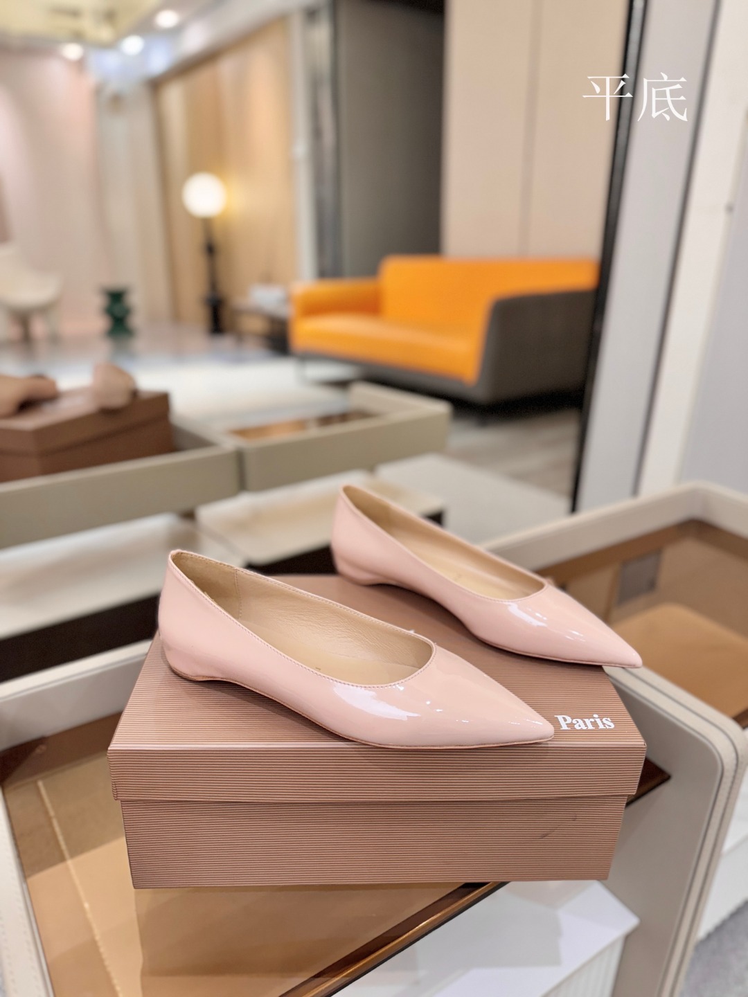 漆皮 单鞋（经典款）质感立体穿出时尚芭莎的气质优质皮里更加柔软透气，无敌瘦腿，穿上立马拉升腿的长度～涵深