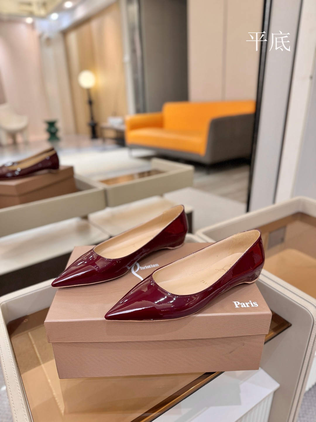 漆皮 单鞋（经典款）质感立体穿出时尚芭莎的气质优质皮里更加柔软透气，无敌瘦腿，穿上立马拉升腿的长度～涵深