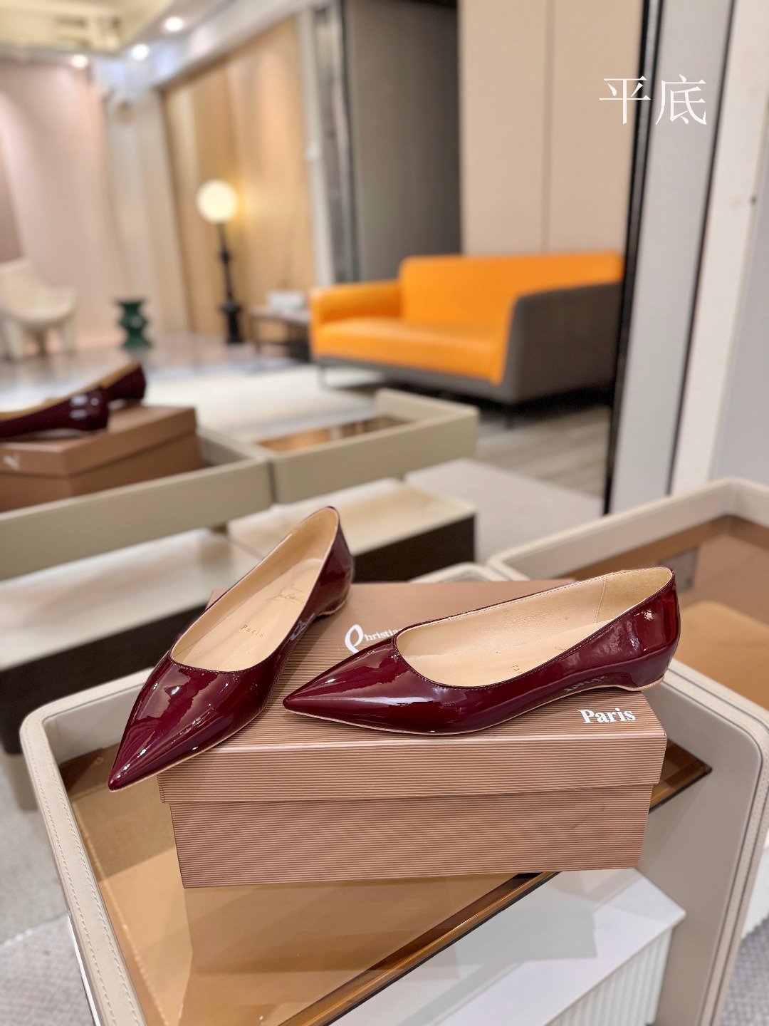 漆皮 单鞋（经典款）质感立体穿出时尚芭莎的气质优质皮里更加柔软透气，无敌瘦腿，穿上立马拉升腿的长度～涵深