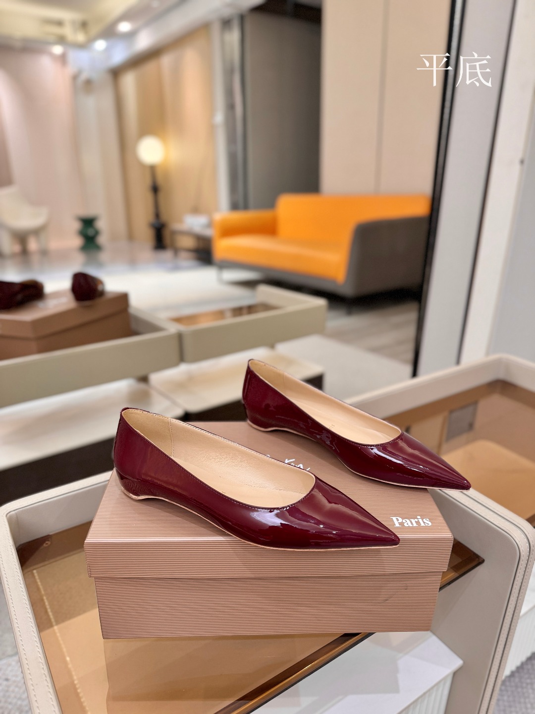 漆皮 单鞋（经典款）质感立体穿出时尚芭莎的气质优质皮里更加柔软透气，无敌瘦腿，穿上立马拉升腿的长度～涵深