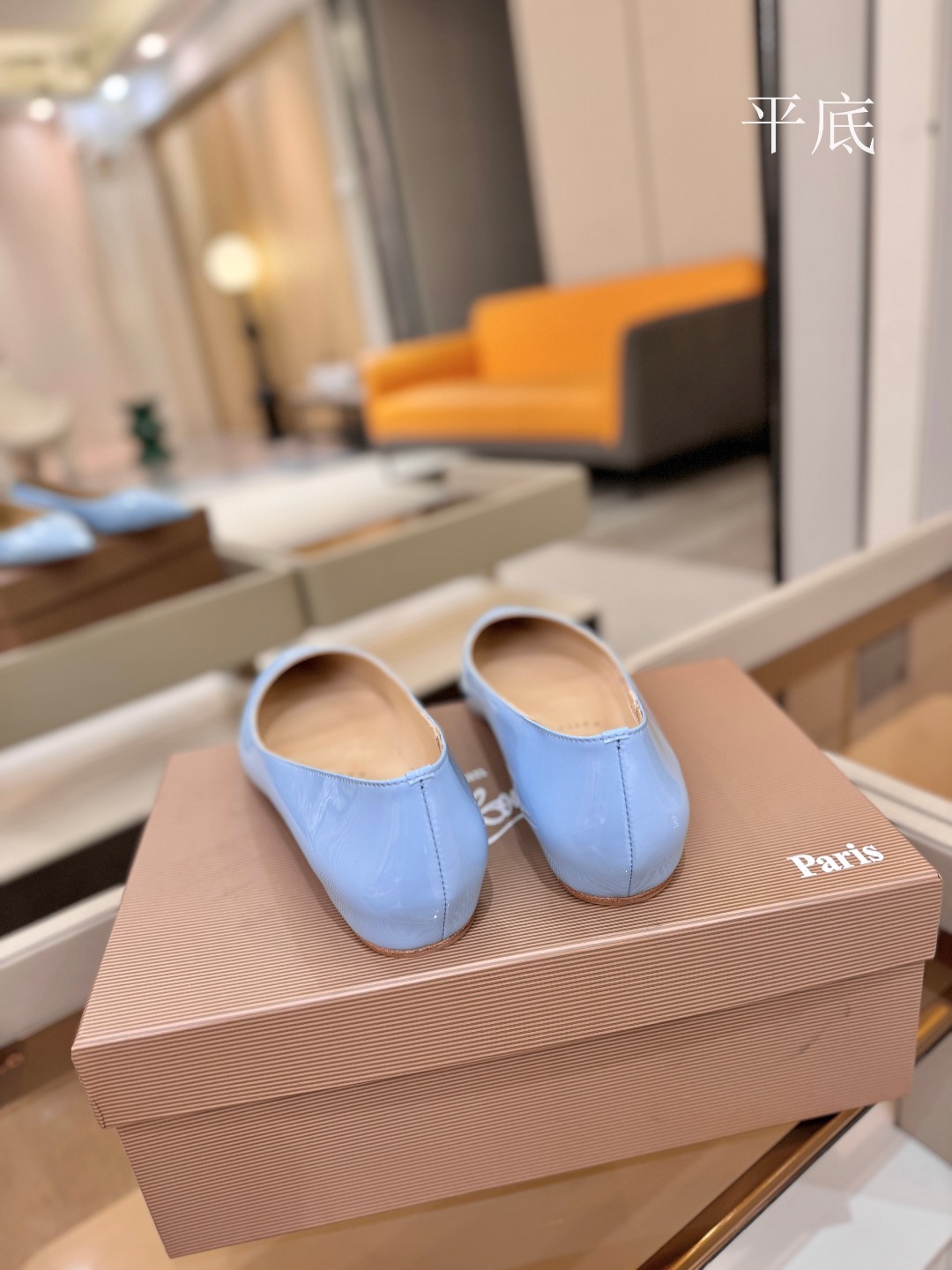 漆皮 单鞋（经典款）质感立体穿出时尚芭莎的气质优质皮里更加柔软透气，无敌瘦腿，穿上立马拉升腿的长度～涵深