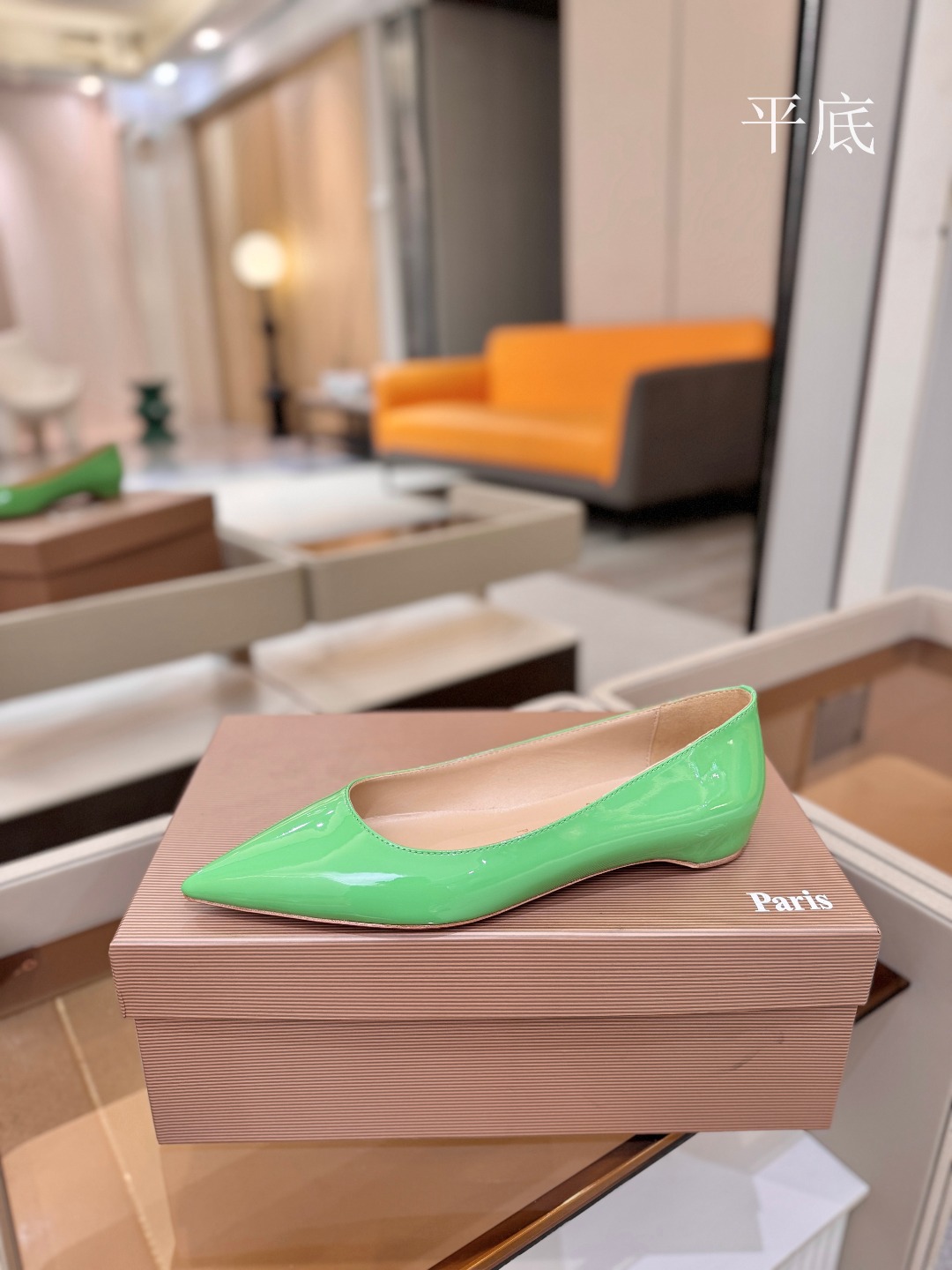 漆皮 单鞋（经典款）质感立体穿出时尚芭莎的气质优质皮里更加柔软透气，无敌瘦腿，穿上立马拉升腿的长度～涵深