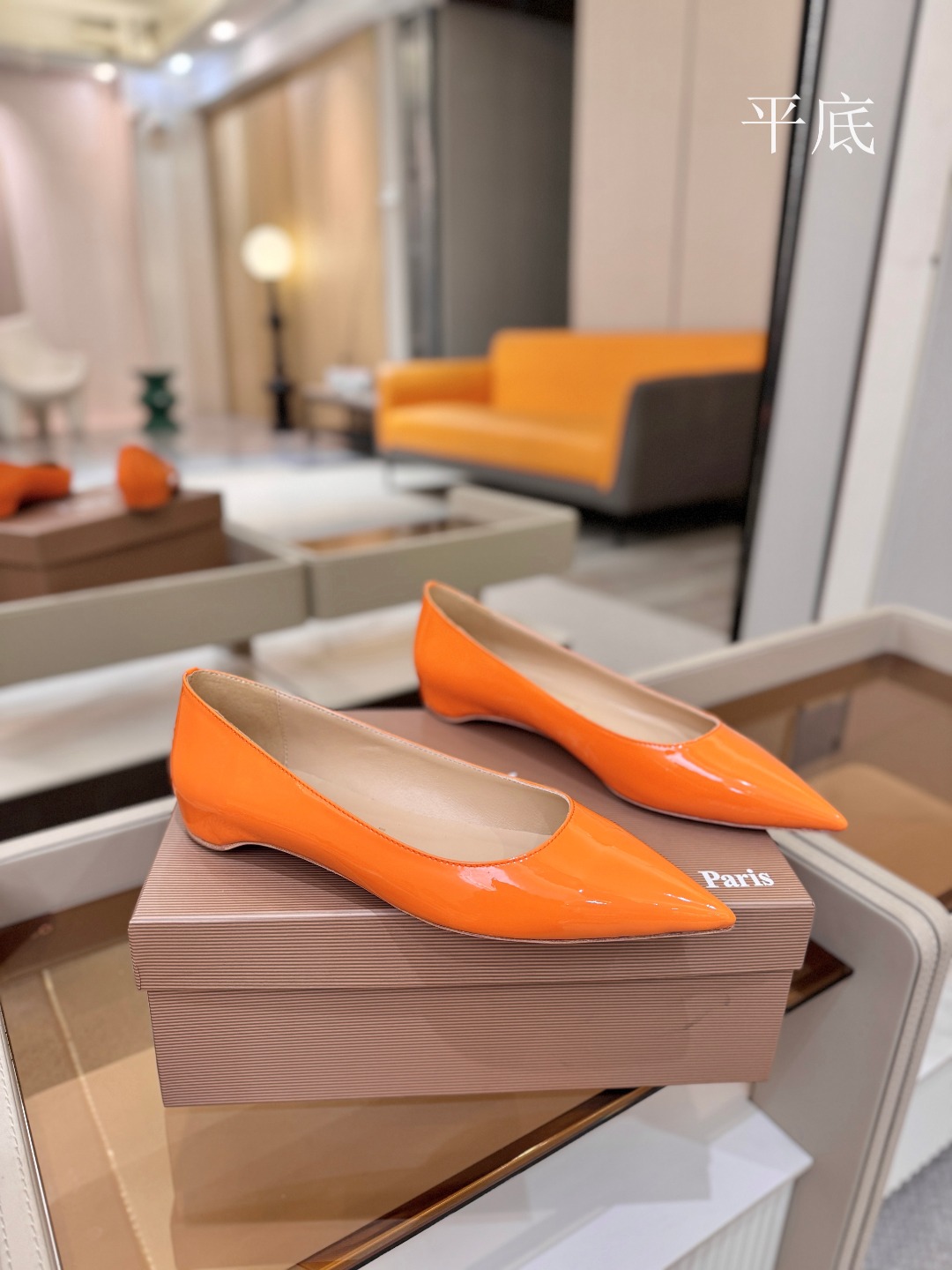 漆皮 单鞋（经典款）质感立体穿出时尚芭莎的气质优质皮里更加柔软透气，无敌瘦腿，穿上立马拉升腿的长度～涵深